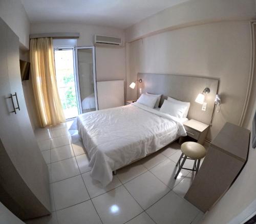 2 bedrooms, 3 beds