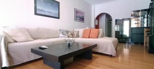 Down Town Flat Apartment, Atenas