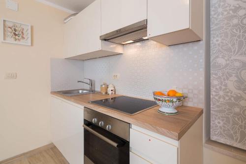 Apartments Dujam without terrace, Split (photo 6)