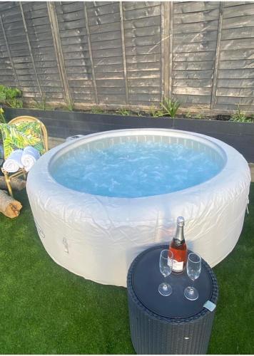 Pezsgőfürdő, Cozy Dover House with 4 Bedrooms in Dover