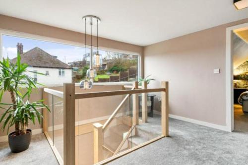 Erkély/terasz, Cozy Dover House with 4 Bedrooms in Dover