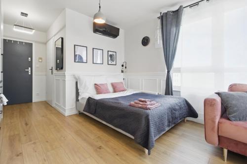 Stylowy apartament z balkonem i panoramą miasta