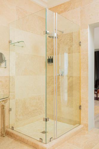 Vetho Villa Room Type - Suite with Sea View