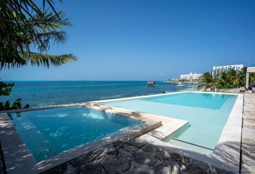 CasaZul, Luxury Beachfront Villa with Infinity Pool, Cancún (photo 4)