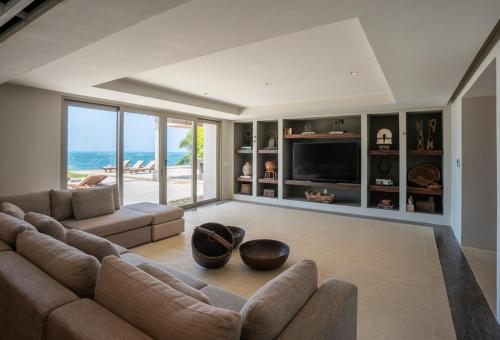 CasaZul, Luxury Beachfront Villa with Infinity Pool, Cancún (photo 8)