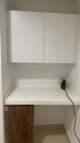 One-Bedroom Apartment image 7