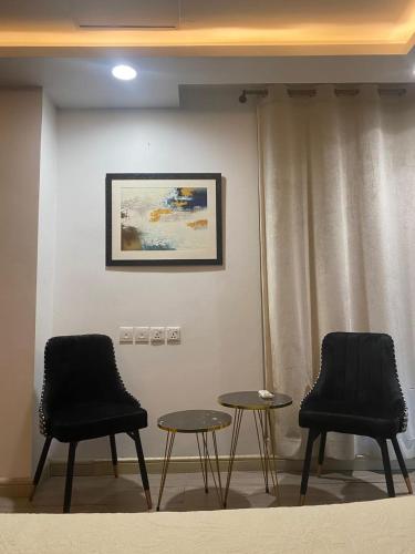 One-Bedroom Apartment image 1