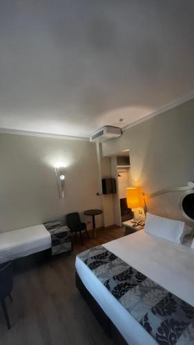 Triple Room image 5