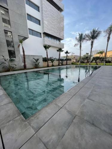 Swimming pool, Luxe Apartment in Casa Finance District - Pool - Open view - Fast WIFI in Cil