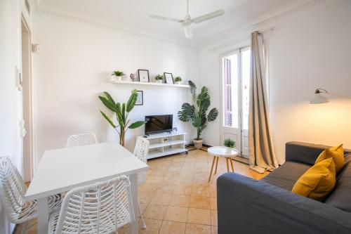 31ABPAR1110 - Apartment in Paralelo, Барселона
