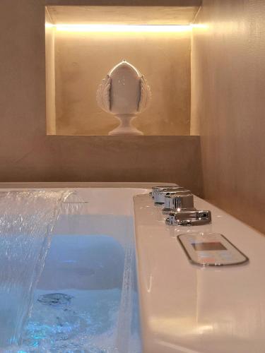 Síderòs - Dimora di benessere con idromassaggio Experience for 4 adults only, Martano (foto 8)