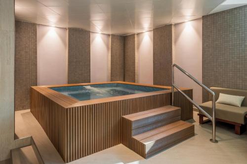 The Creekside Hotel Dubai an Accor Hotel - Swimming pool