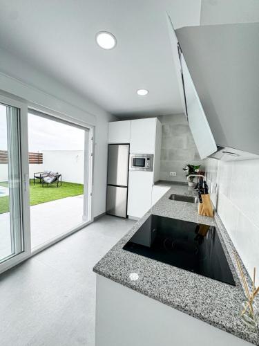 Konyha, Villas tesoro del pirata in Barrio Nuevo