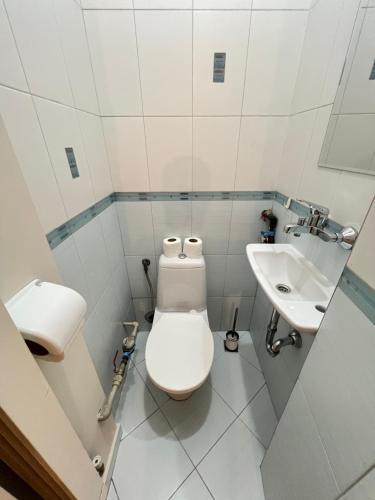 Cozy 1BDR with Jacuzzi and WiFi near Vitosha BLVD, Sofia (Foto 10)