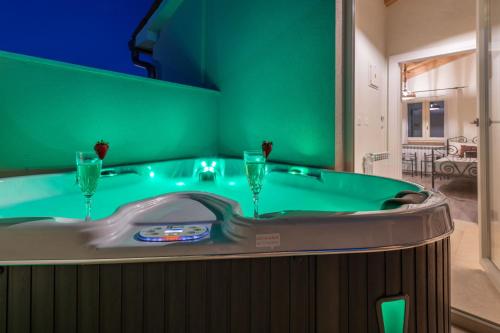 อ่างแช่น้ำร้อน, Villa Romantika, a beautiful and romantic pool villa in คาเปลิกา