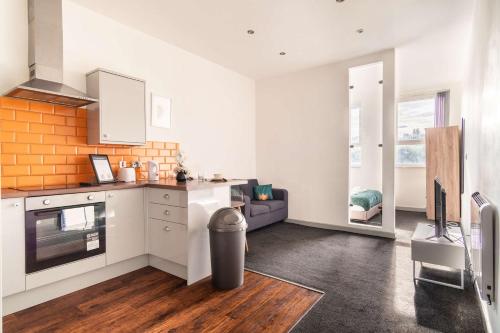 Charming 1 Bed Apartment in Central Blackburn