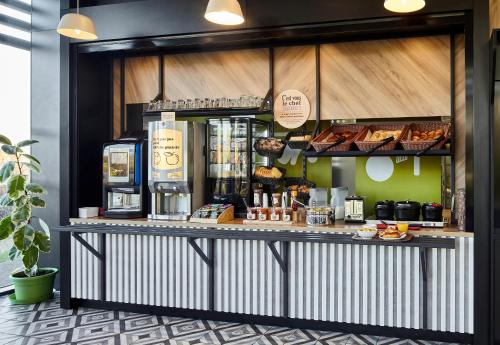 B&B HOTEL Igny Palaiseau - 식음료(F&B)