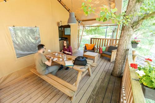 Erkély/terasz, Bungalows - Camping El Solsones in Solsona