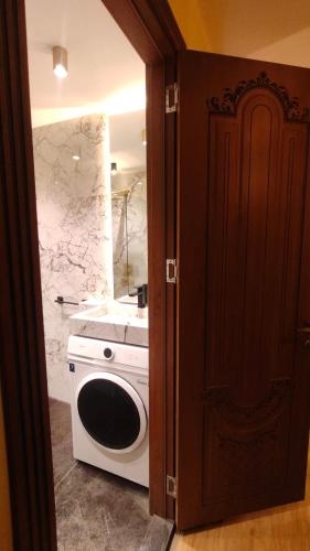 Nautilus Apartment, Batumi (foto 8)