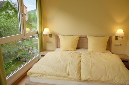 Premium Double Room with lateral River View