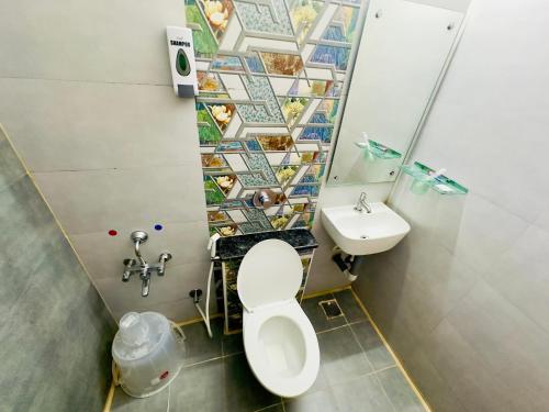 Stay Court - Business Class Hotel - Near Central Railway Station – Chennai, IL