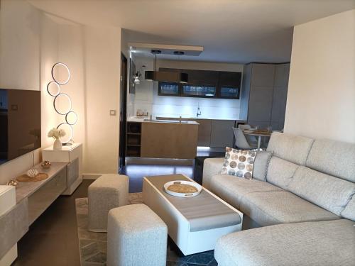 Saint Raphaël lieu paradisiaque (Saint Raphael lieu paradisiaque) in Le Trayas Superieur