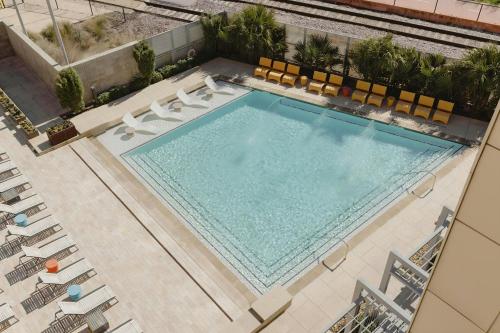 Sonder by Marriott Bonvoy East 5th Apartments East Austin - 수영장