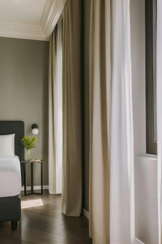 Elizabeth Lifestyle Hotel - image 10