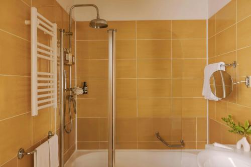 Elizabeth Lifestyle Hotel - image 13