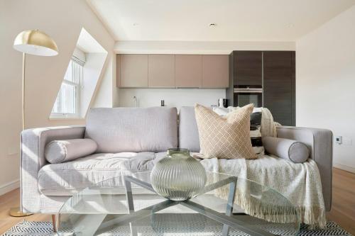 Sonder — Sloane Square - image 3