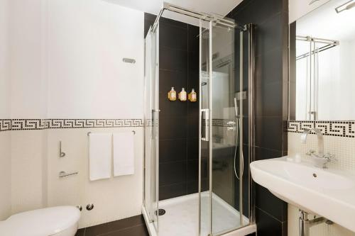 Piazza Di Spagna Hotel, Sonder - 화장실