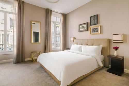 Hotel Opera Frochot Paris 