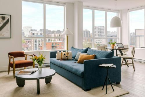 Two-Bedroom Apartment with Two Queen Beds, Sofa Bed and Balcony
