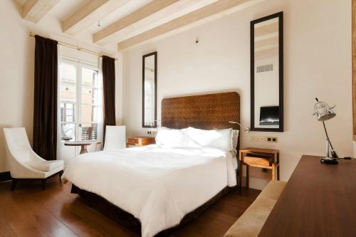 Sonder l DO Plaça Reial - image 7