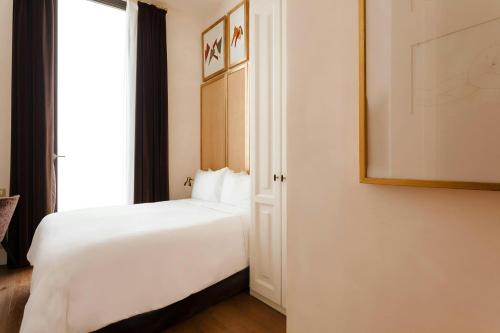 Sonder l DO Plaça Reial - image 2