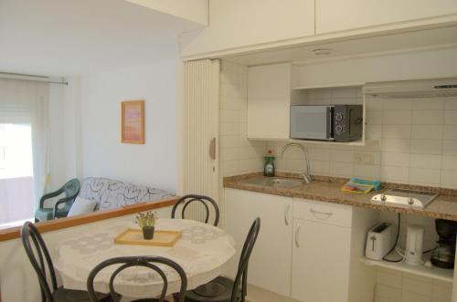 One-Bedroom Apartment image 10
