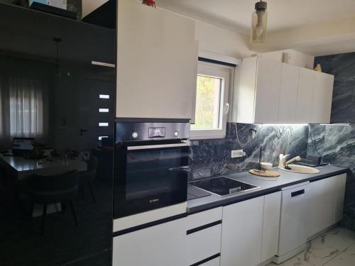 Villa Passaggio Private Pool & Tranquil Stay Near the Sea in Celuga