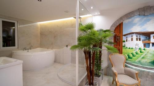 446 White Suite Luxury - image 5
