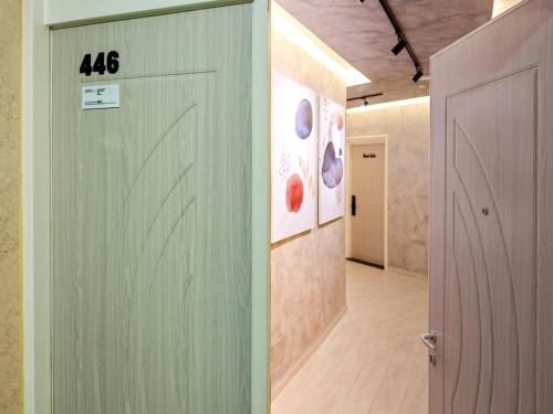 446 White Suite Luxury - image 4
