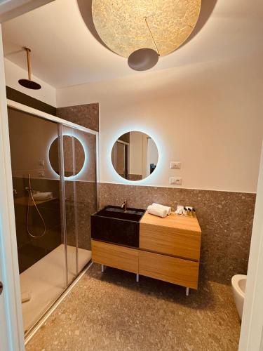 Junior Suite with Sea View image 10