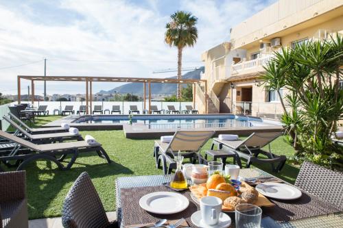 Bassein, Hotel Noguera El Albir in Alfas del Pi