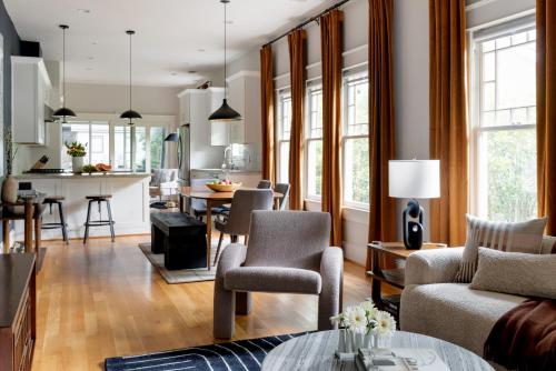 Canvas Haven in Virginia Highland