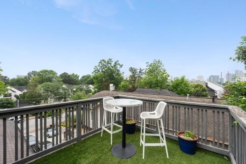 Canvas Haven in Virginia Highland