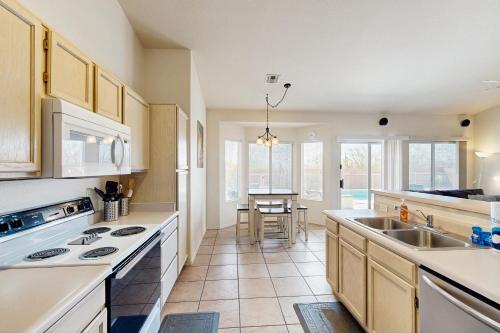 Soft Winds Abode in Casas Adobes
