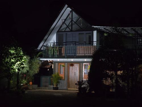 100m² 1 slaapkamer, 1 privé badkamer Villa in Padinjarathara (Moonglade Service Villa ) in Mananthavady