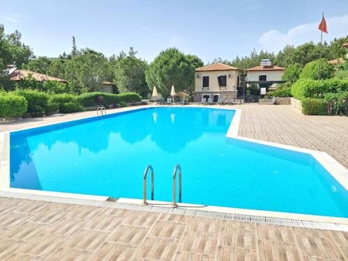 The Villages, C3 Suite Apart , Havuz, Barbeku, Balkon Teras