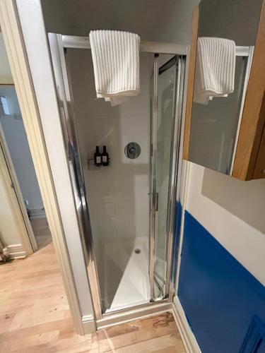 Awesome 3 bedroom Bayswater-Notting Hill very central flat with balcony beside Hyde Park and Kensington Palace Gardens - image 2