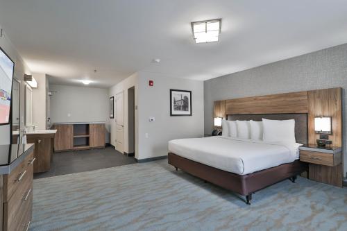 The Penn Stroud Hotel Ascend Hotel Collection - image 8