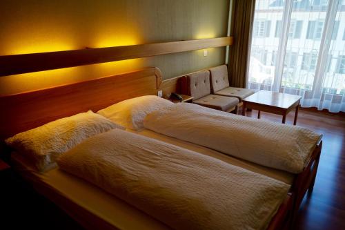 Hotel Victoria in บรีค