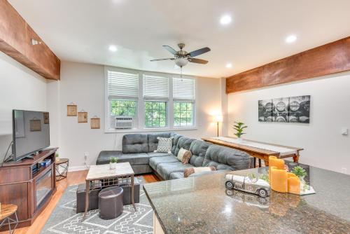 Cozy Sawyer Apartment - 2 Mi to Warren Dunes Park!